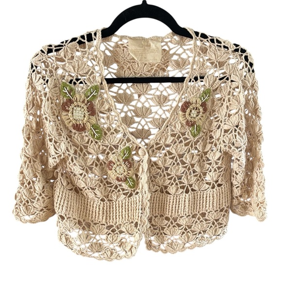 Joystick handmade Elegant Floral Crochet Shrug in Cream sz M - Picture 1 of 5